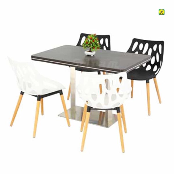 DT2 table with chairs